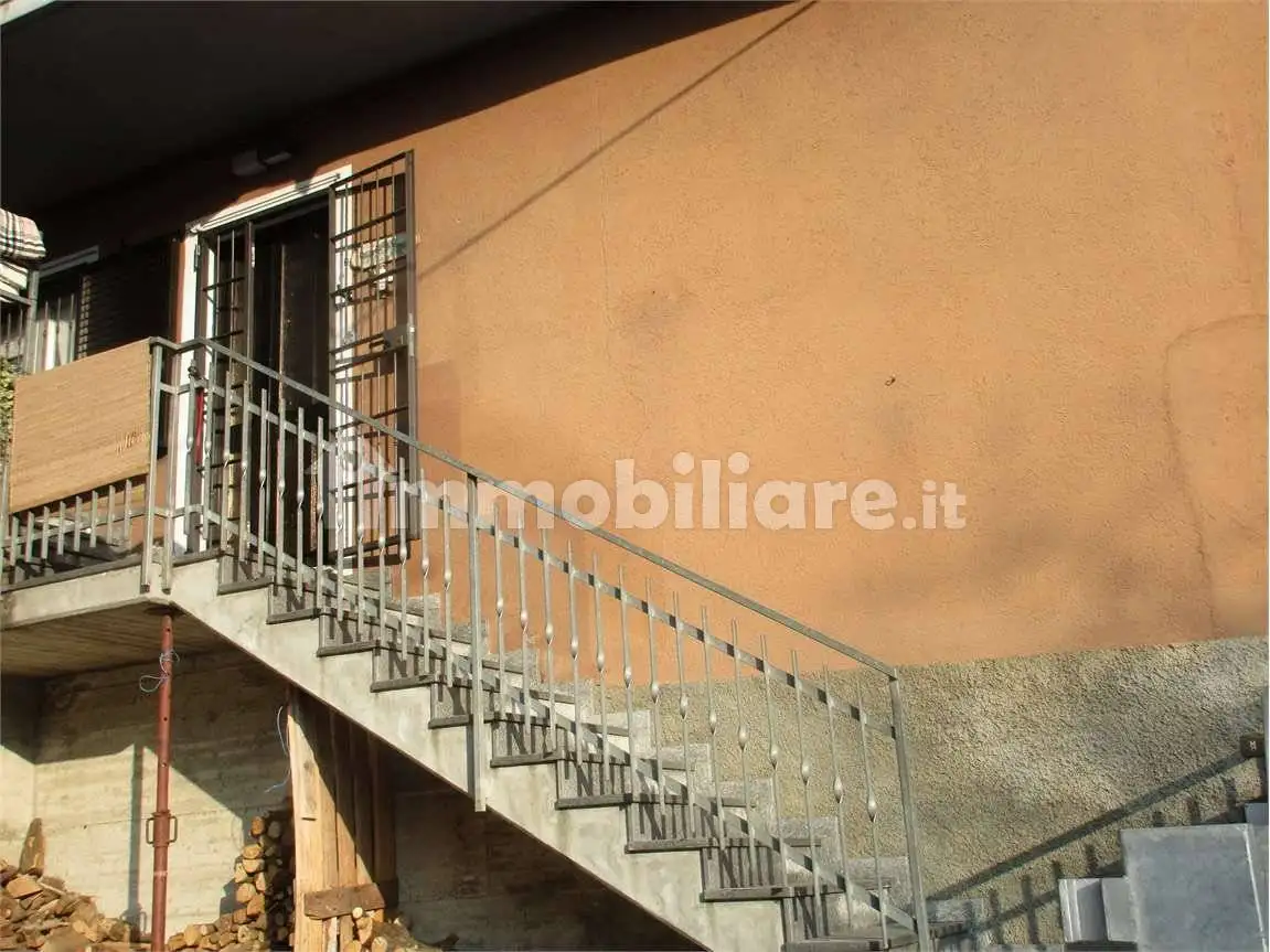 Trilocale via IV Novembre, Camoneone, Capizzone - foto 2