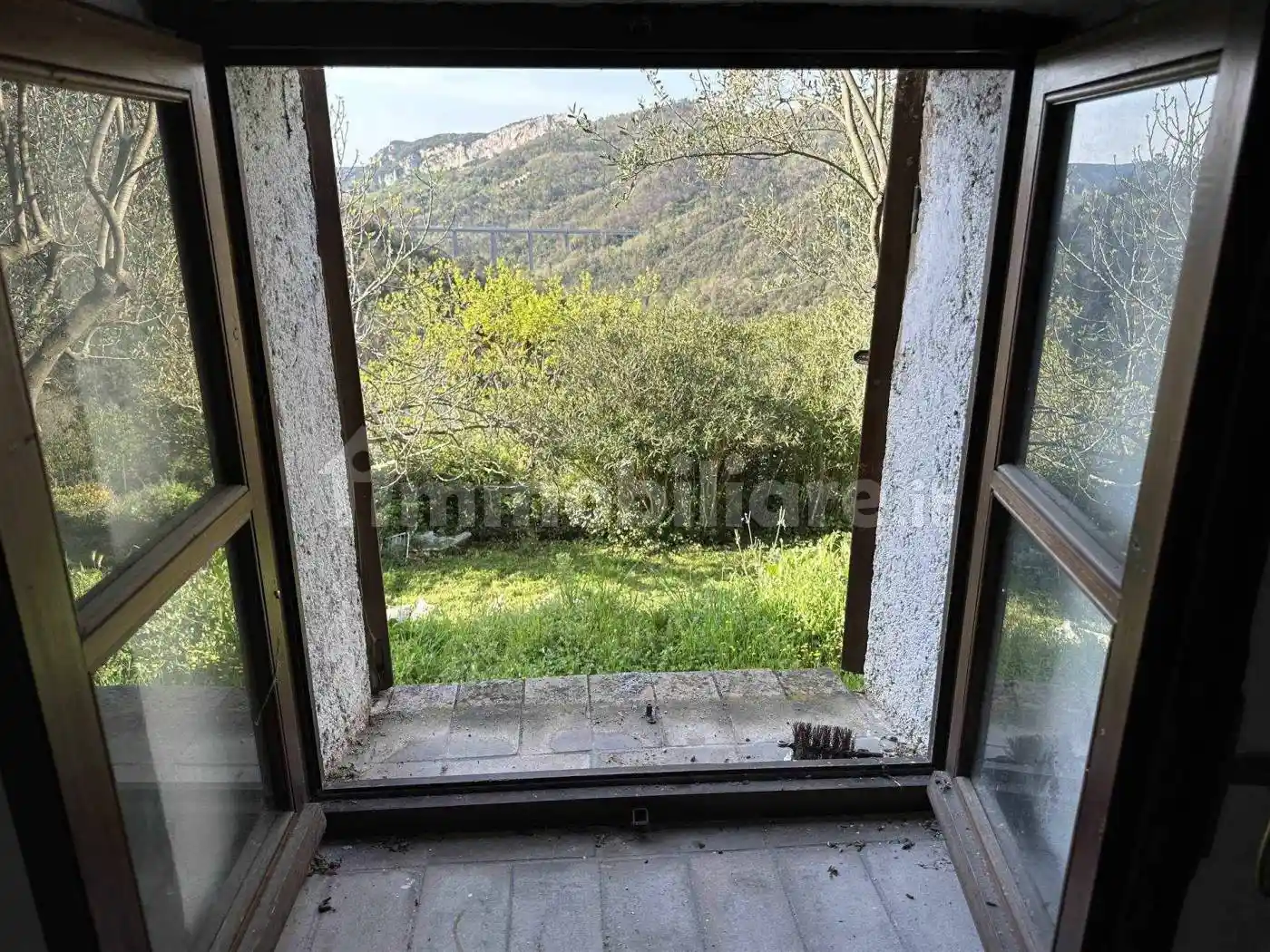 Appartamento in vendita a Vezzi Portio