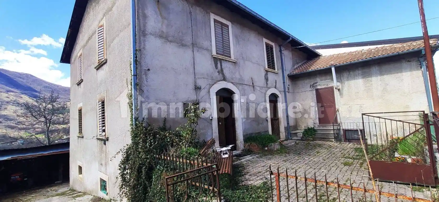 Terratetto unifamiliare via San Bartolomeo 44, Villagrande, Tornimparte - foto 2