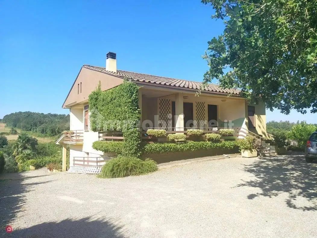 Villa in vendita a Porano