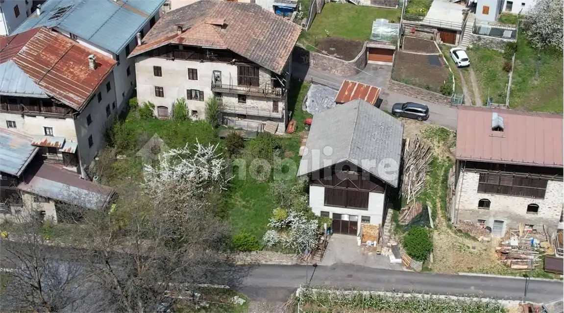 Casa indipendente in vendita a Malè