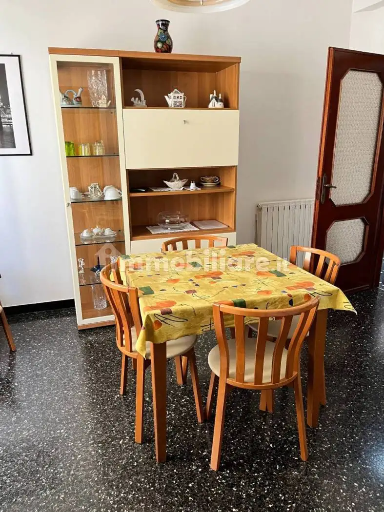 Appartamento in affitto a Vado Ligure