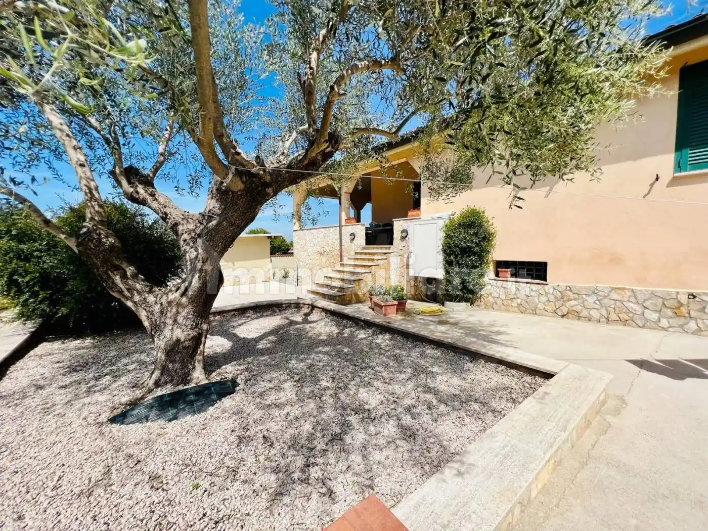 Villa in vendita a Aprilia