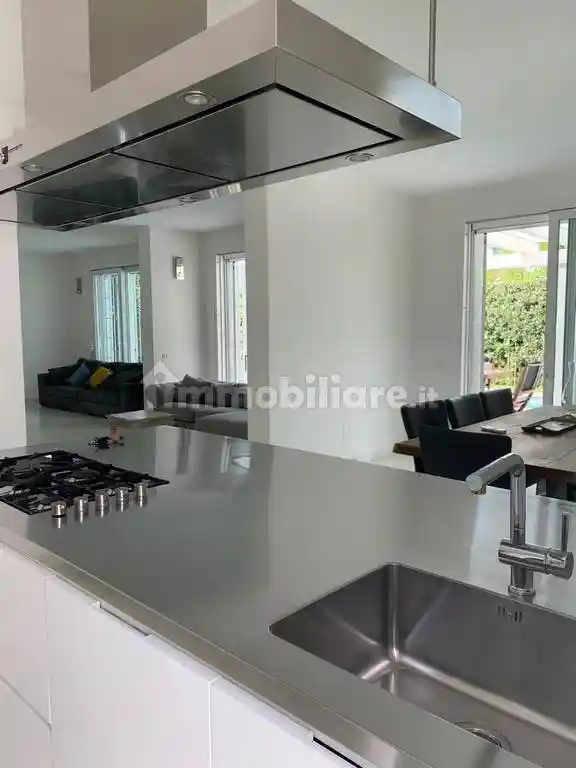 Villa unifamiliare via Poveromo 49, Ronchi - Poveromo, Massa - foto 2