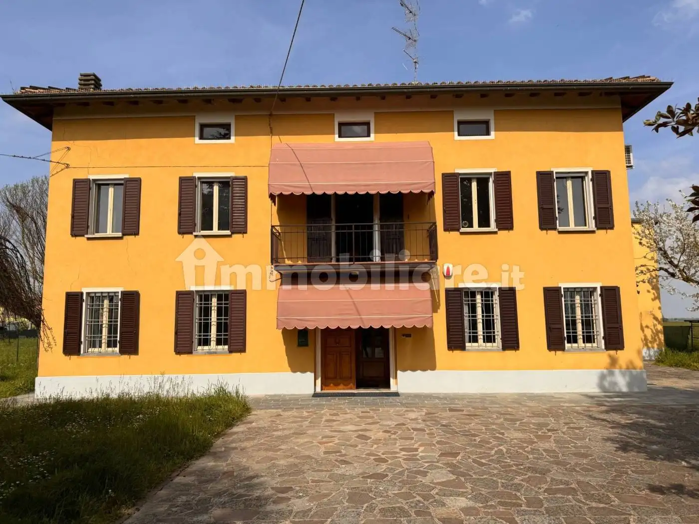 Rustico - Casale in vendita a Sissa Trecasali