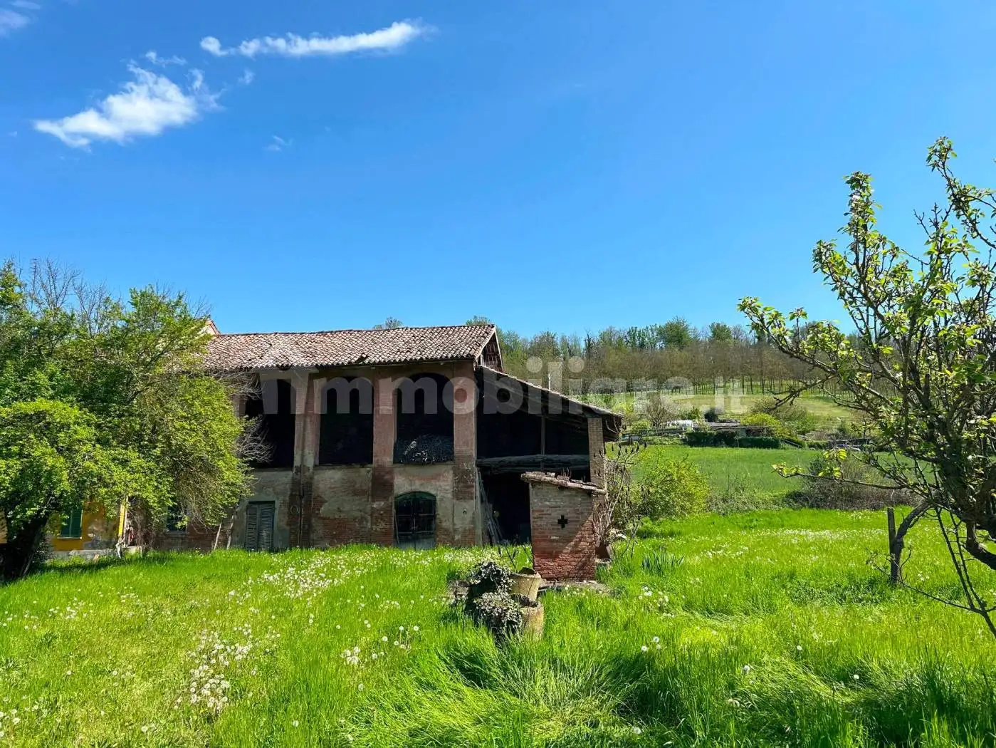 Rustico - Casale in vendita a Asti