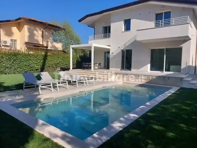 Villa in affitto a Pietrasanta