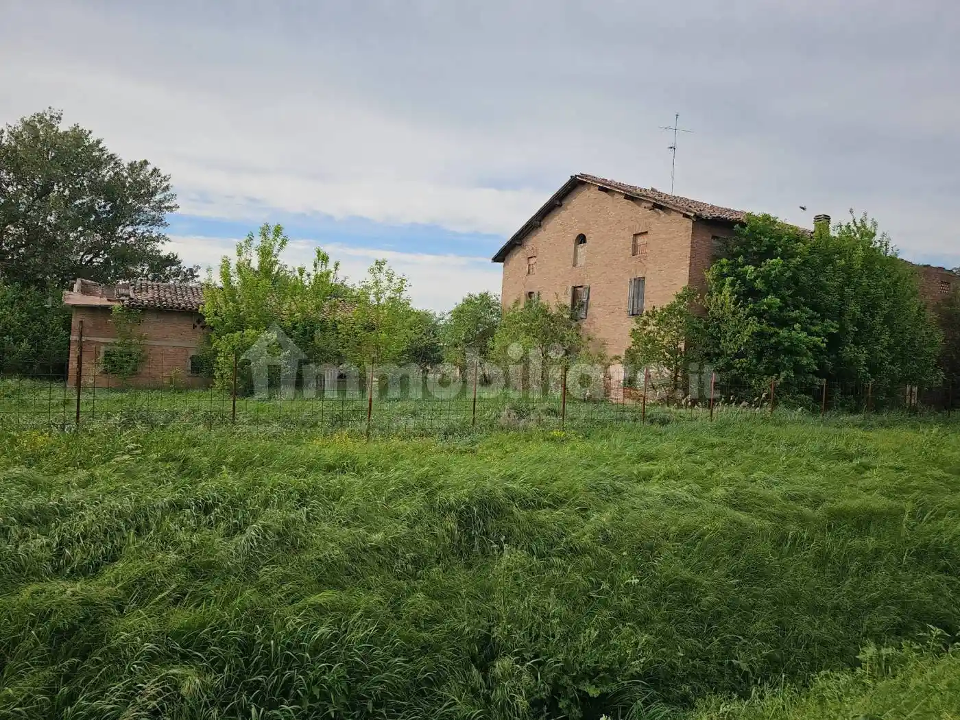 Rustico - Casale in vendita a Modena