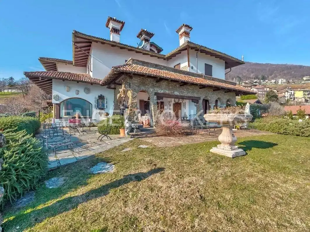 Villa unifamiliare, ottimo stato, 805 m², Dongo - foto 2