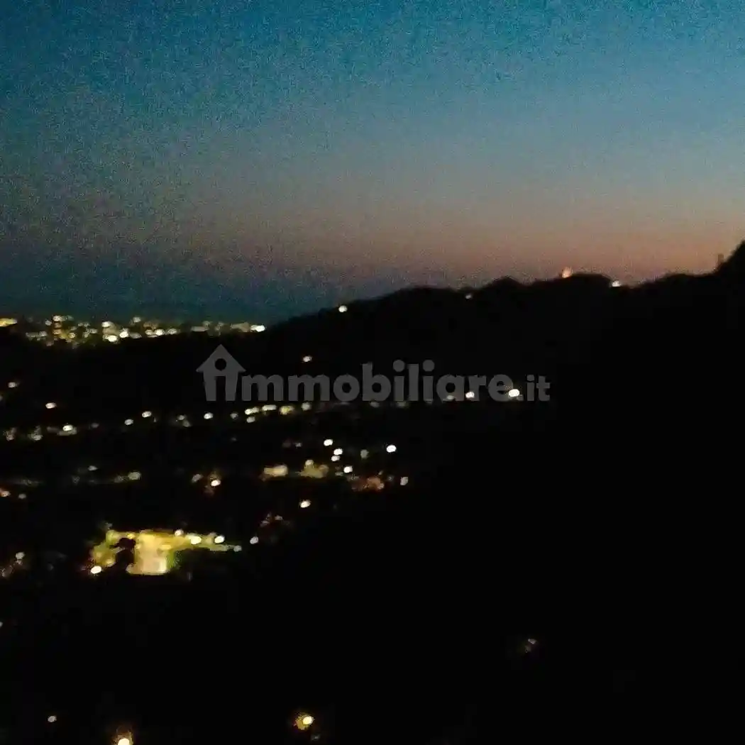 Rustico - Casale in vendita a Camaiore