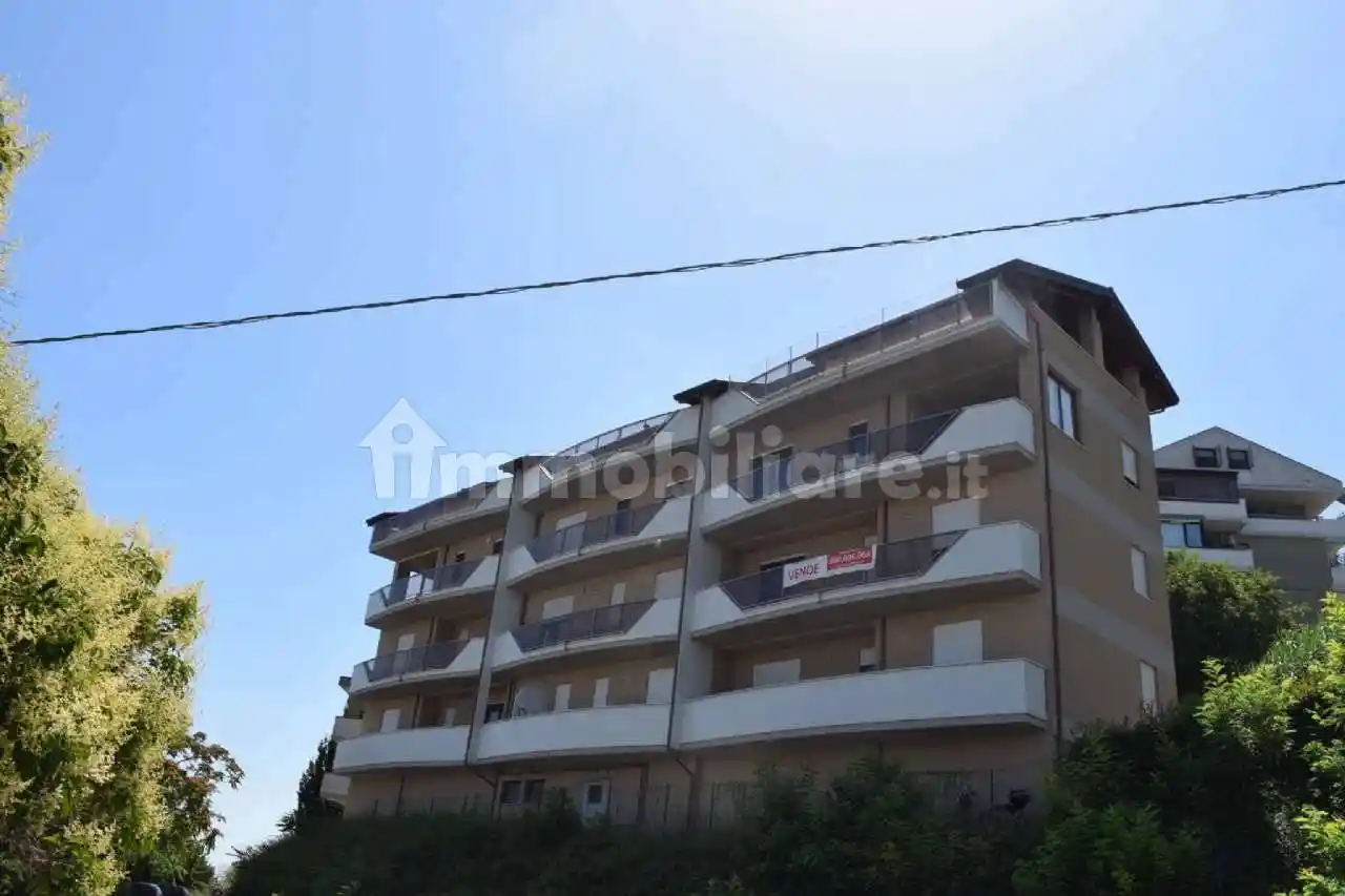 Trilocale via Monsignor Rocco Cocchia, Chieti Città, Chieti - foto 2