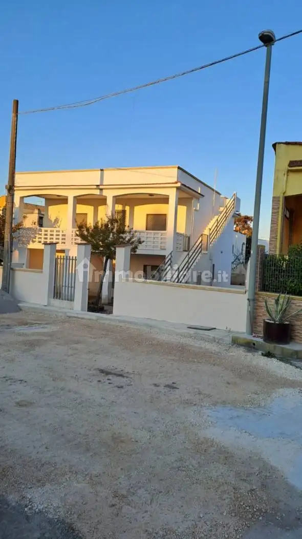 Villa in affitto a Torricella