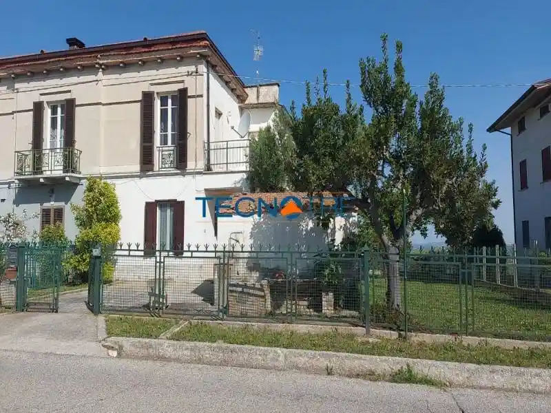 Villa bifamiliare Strada Provinciale per Campli, Bellante - foto 2