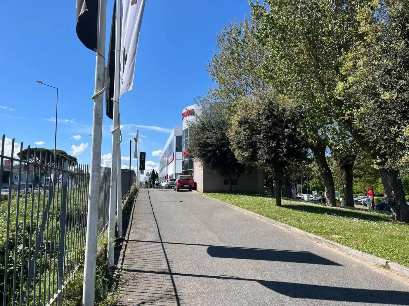 Palazzo - Edificio in Affitto - foto 2