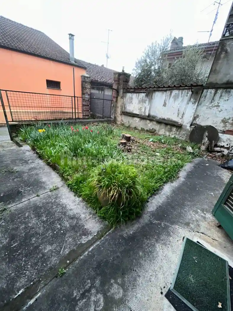 Casa indipendente in vendita a San Salvatore Monferrato