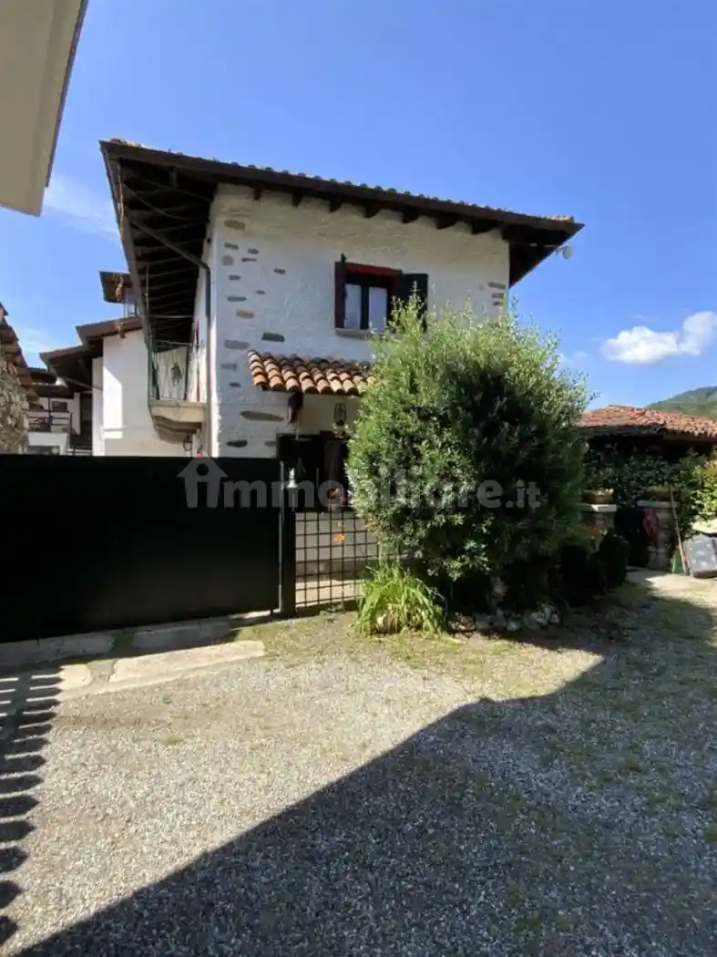 Casa indipendente in vendita a Gignese