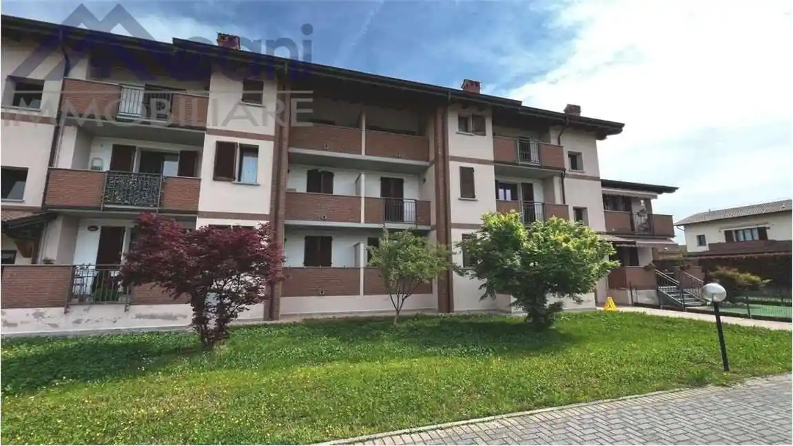 Appartamento in vendita a Locate di Triulzi