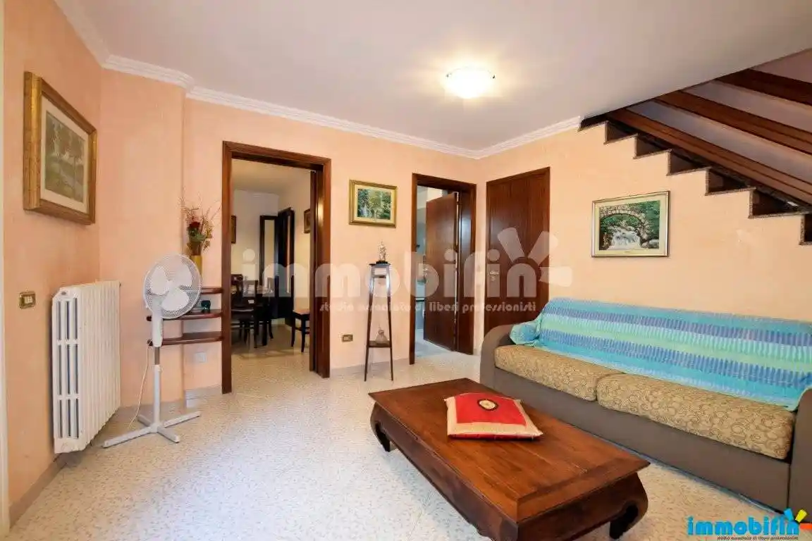 Appartamento in vendita a Oria