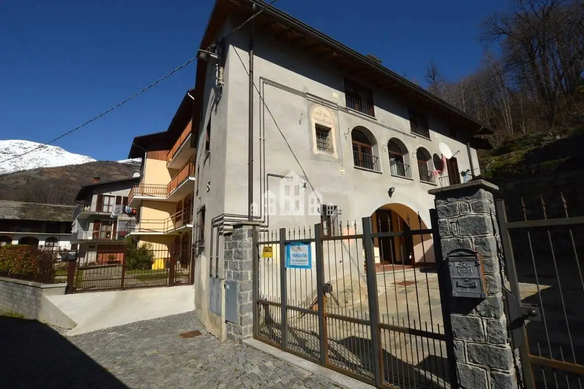 Appartamento in vendita a Brosso