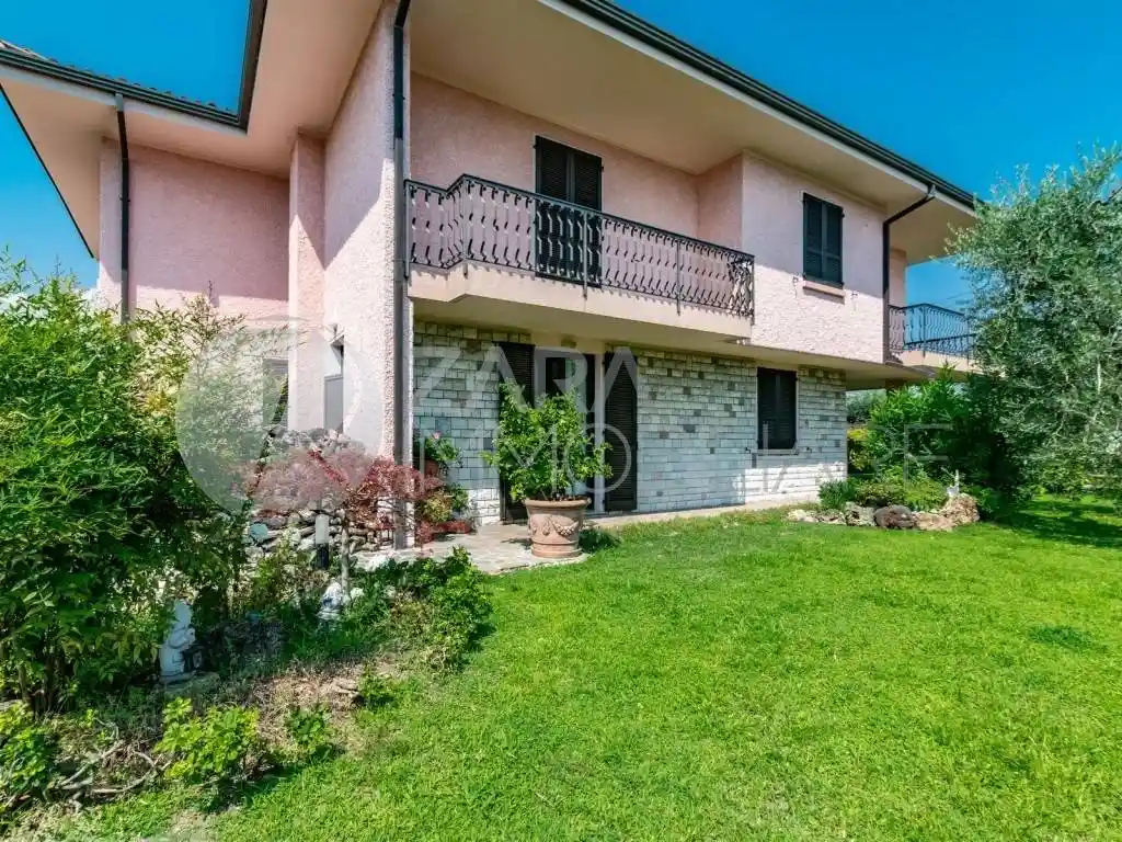 Appartamento in vendita a Puegnago sul Garda