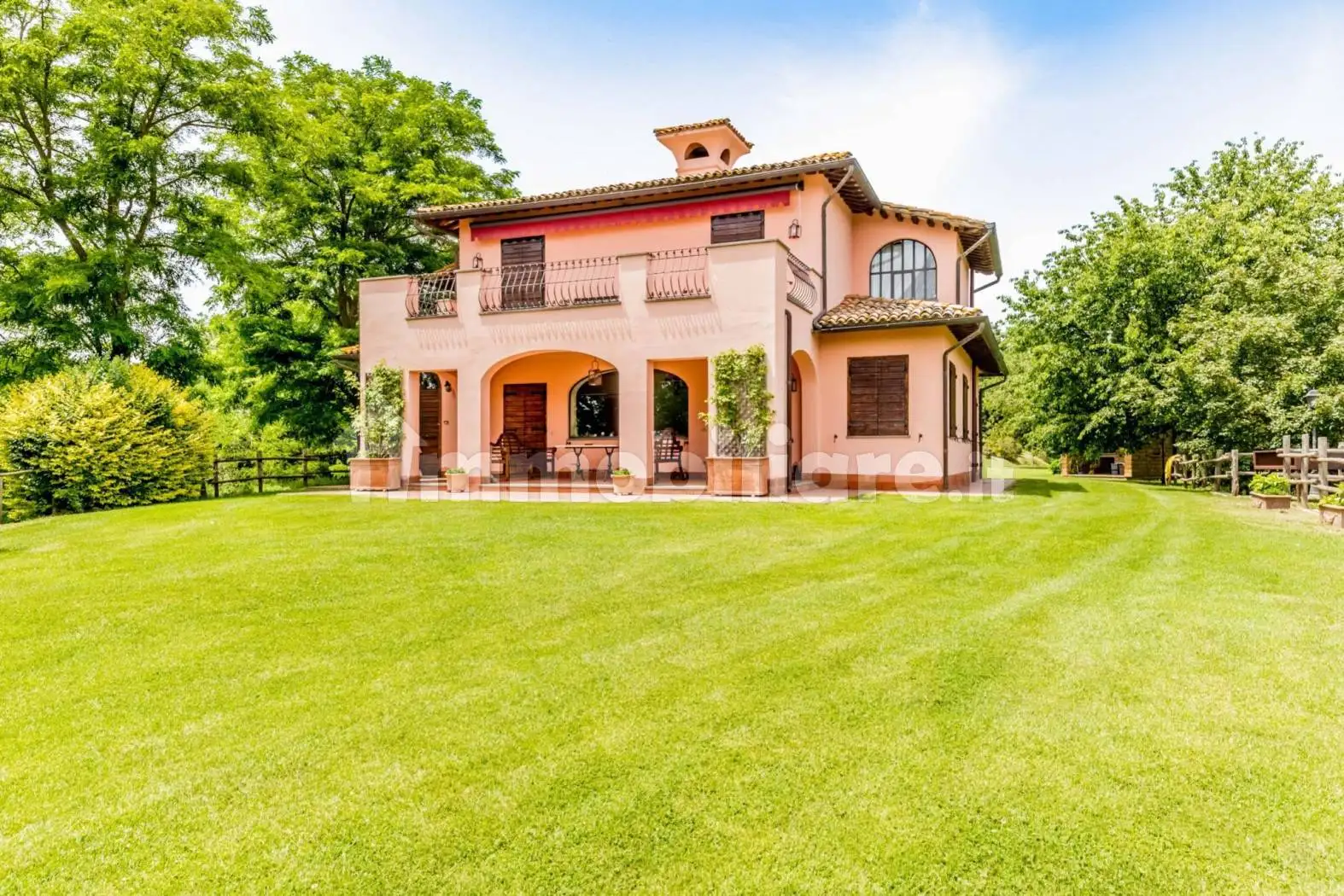 Rustico - Casale in vendita a Gradoli