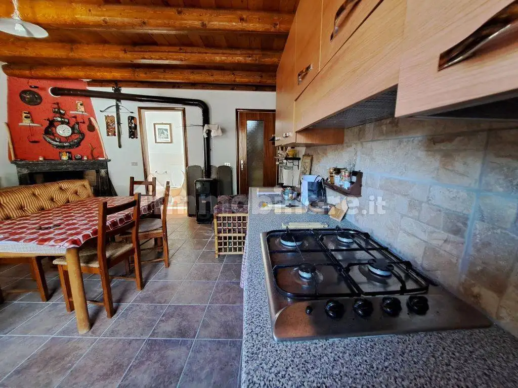 Baita via Statale, Dongo - foto 3