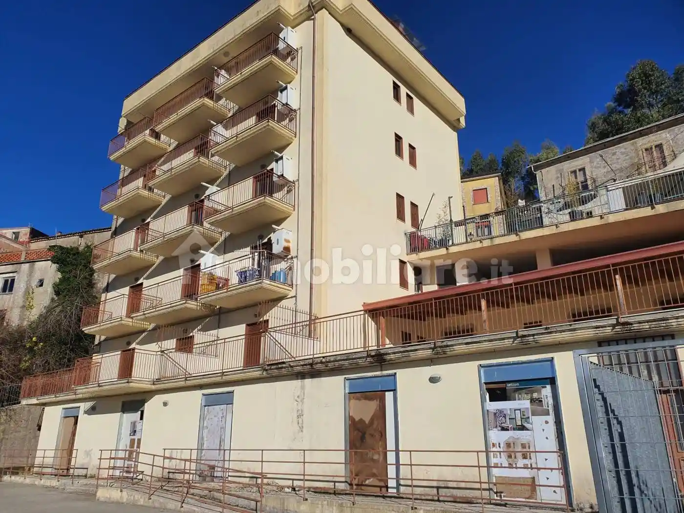 Palazzo - Edificio in Vendita - foto 5