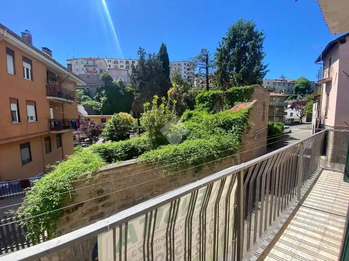 Appartamento in vendita a Vallerano