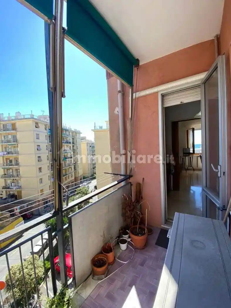 Appartamento in vendita a Genova