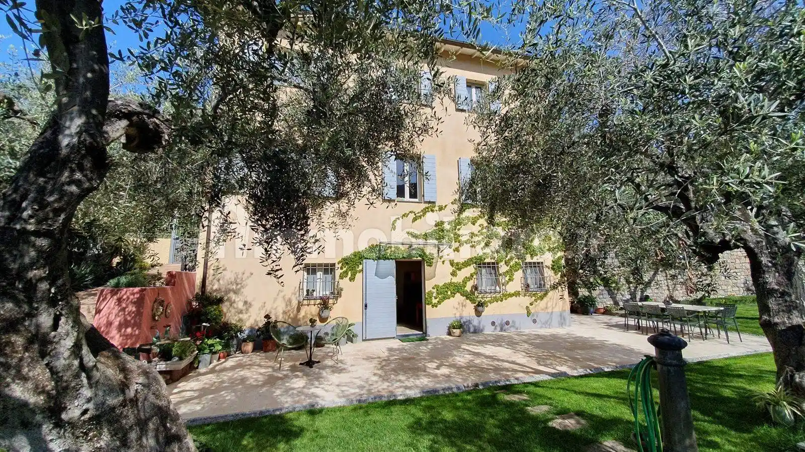 Villa in vendita a Vallebona