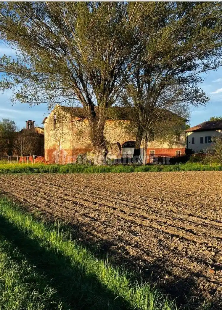 Rustico - Casale in vendita a Campogalliano