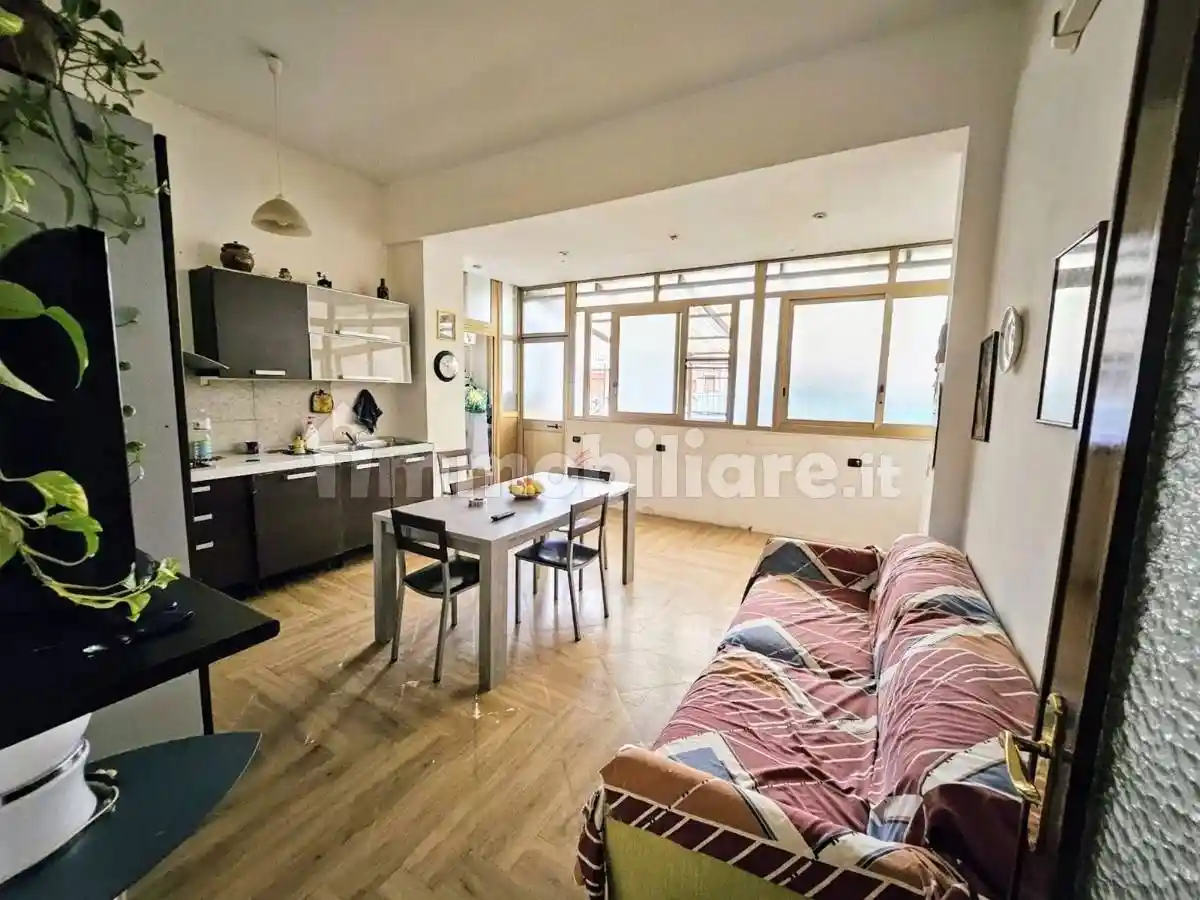 Appartamento in vendita a Palermo