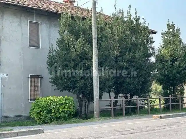 Rustico - Casale in vendita a Cassano d'Adda