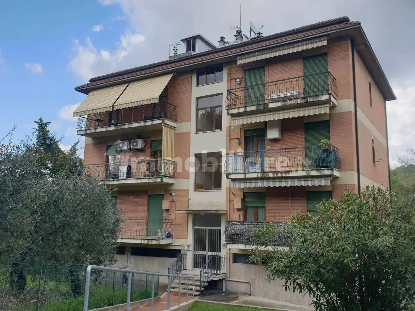 Appartamento in vendita a Folignano