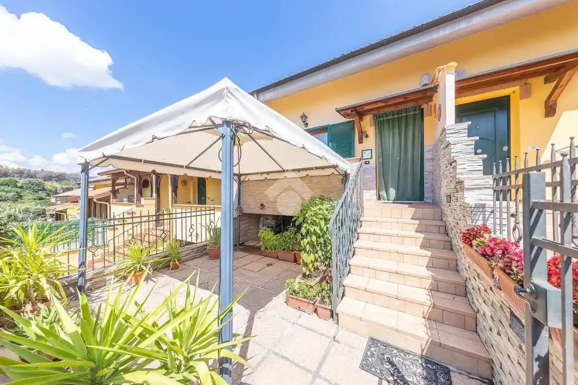 Villetta a schiera in vendita a Roma