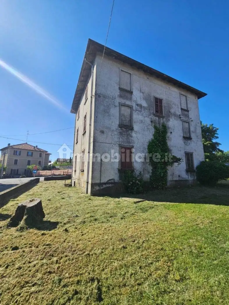 Rustico - Casale in vendita a Como