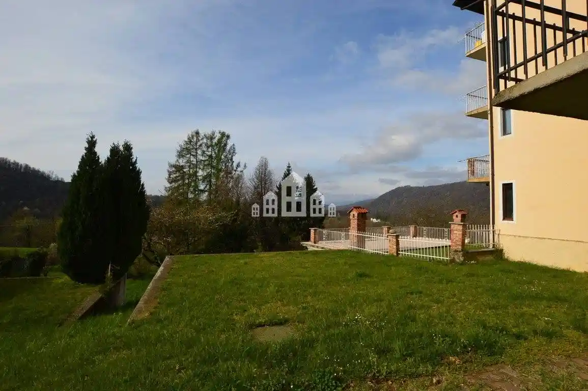 Villa in vendita a Val di Chy