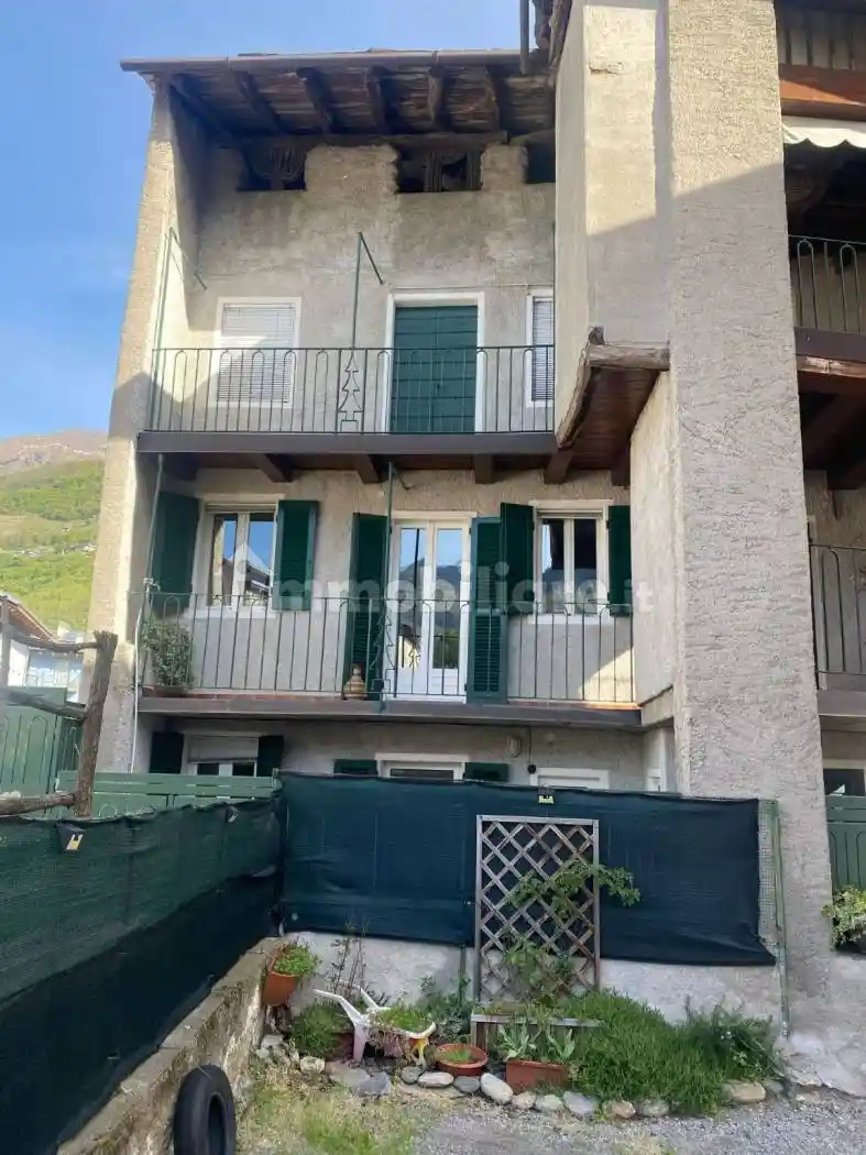 Casa indipendente in vendita a Morbegno
