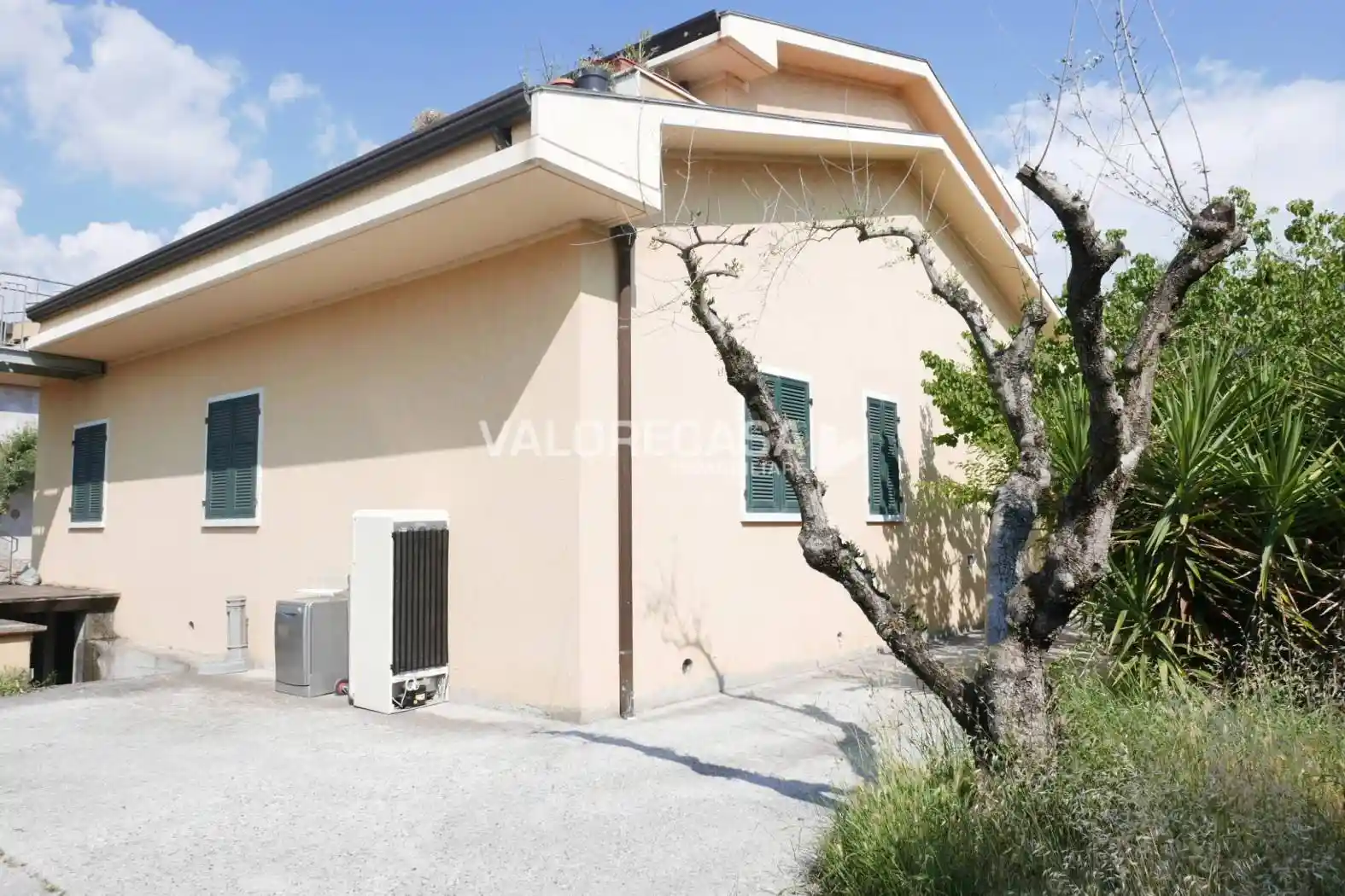 Villa in vendita a Carrara
