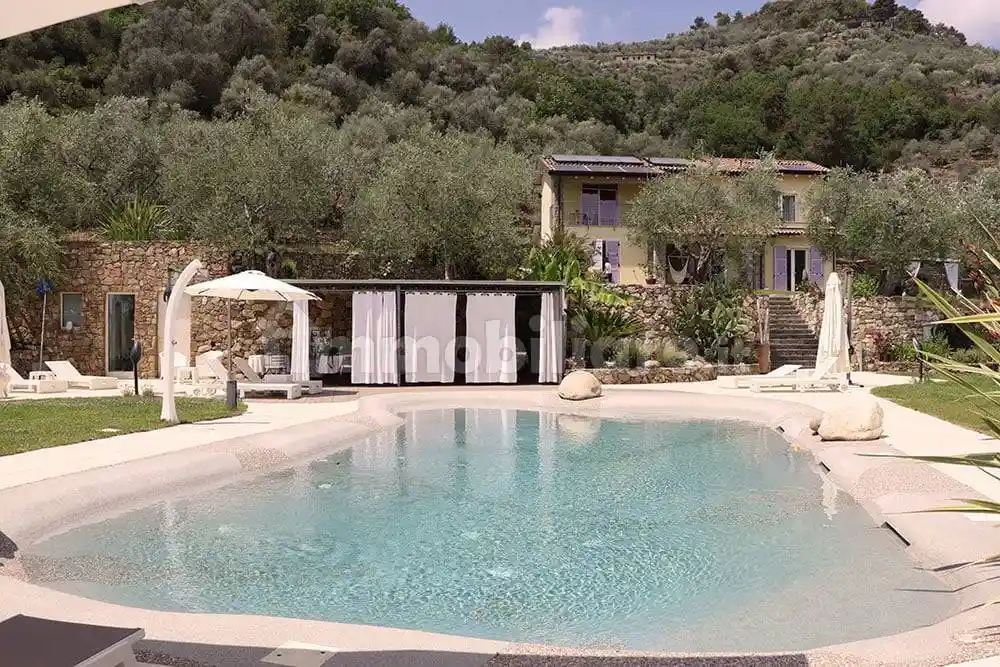 Villa in vendita a Dolceacqua