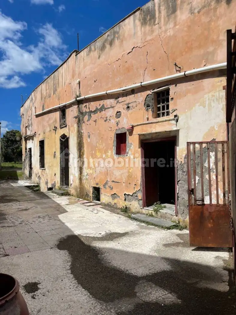 Palazzo - Edificio in vendita a Boscoreale