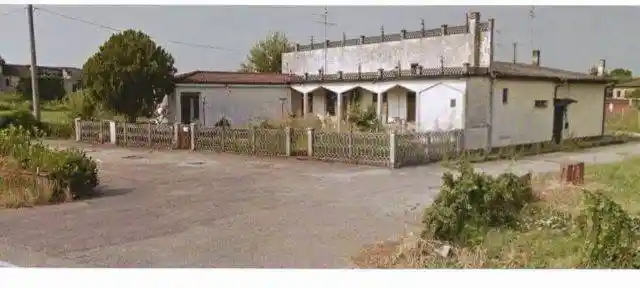 Rustico - Casale in vendita a Goito