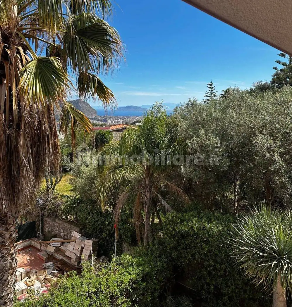 Appartamento in vendita a Palermo