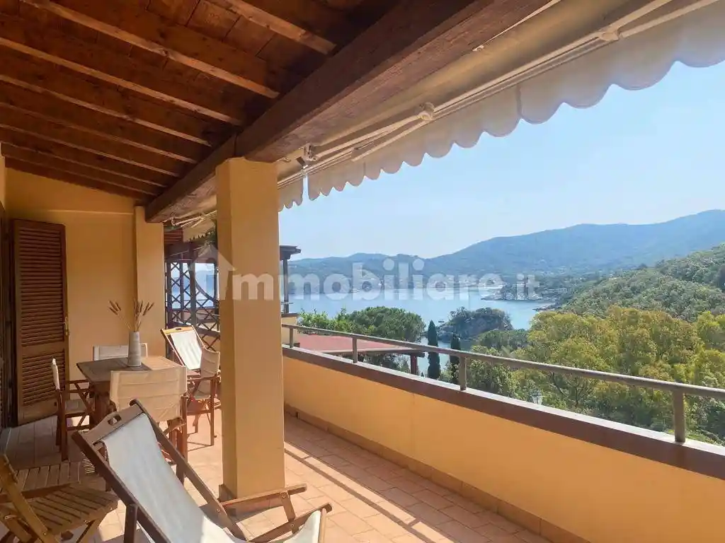 Appartamento in vendita a Marciana