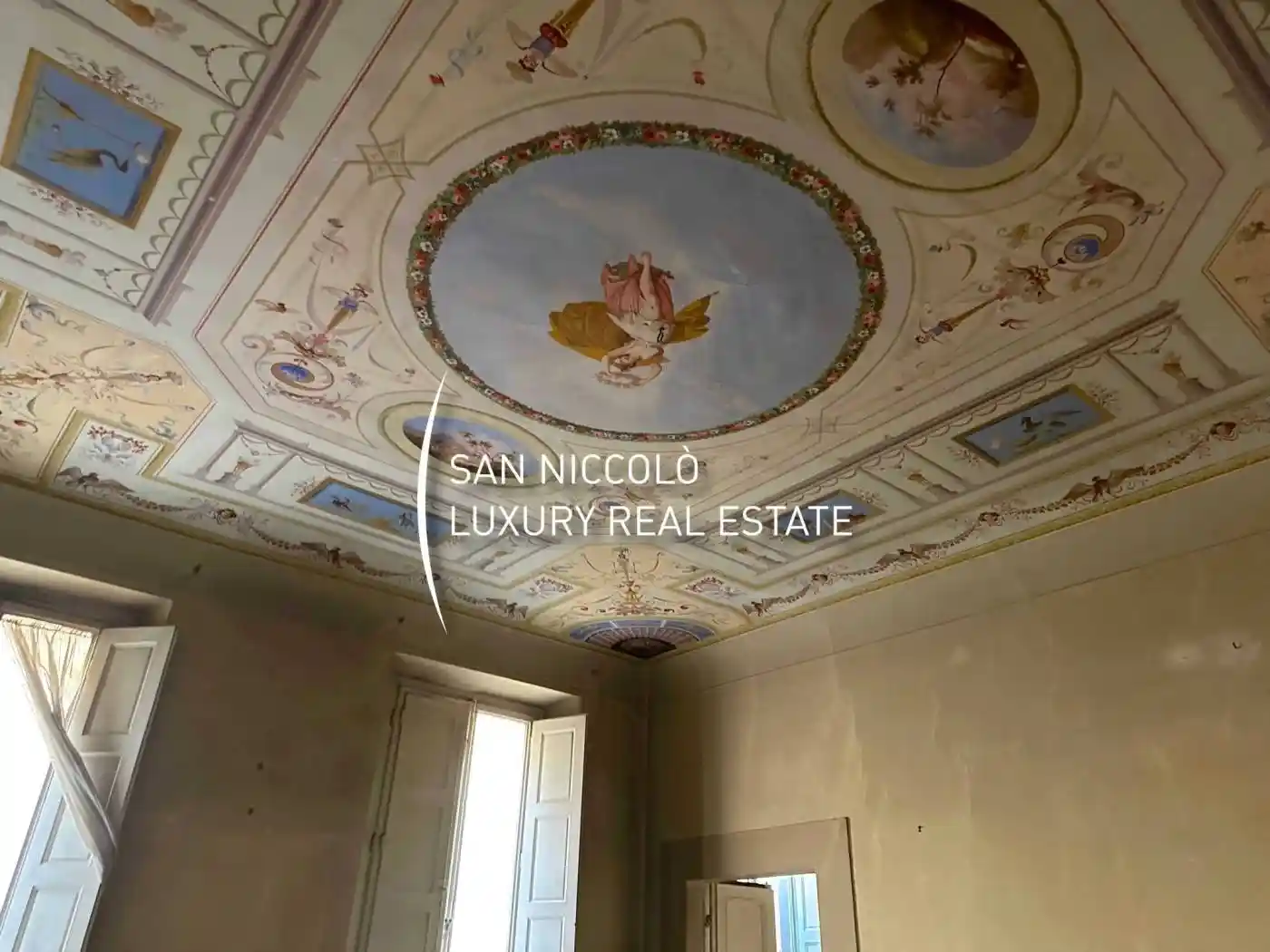 Palazzo - Edificio in vendita a Firenze