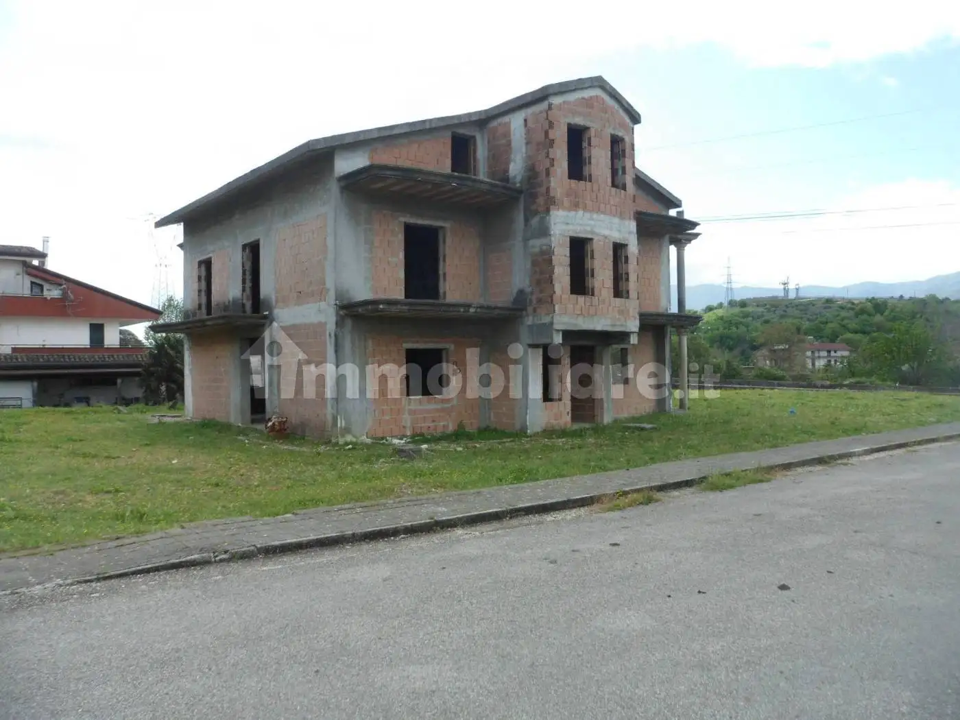 Villa unifamiliare via Pasquale Paola, Bucciano - foto 3