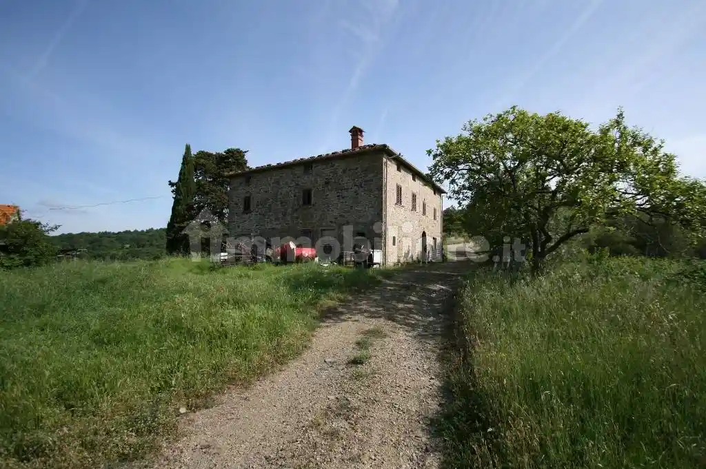Rustico - Casale in vendita a Arezzo