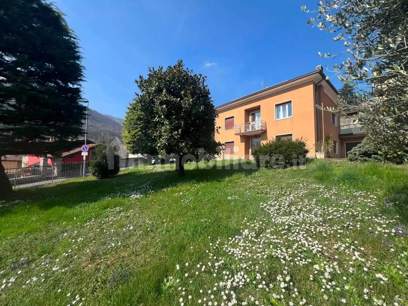 Villa in vendita a Casazza