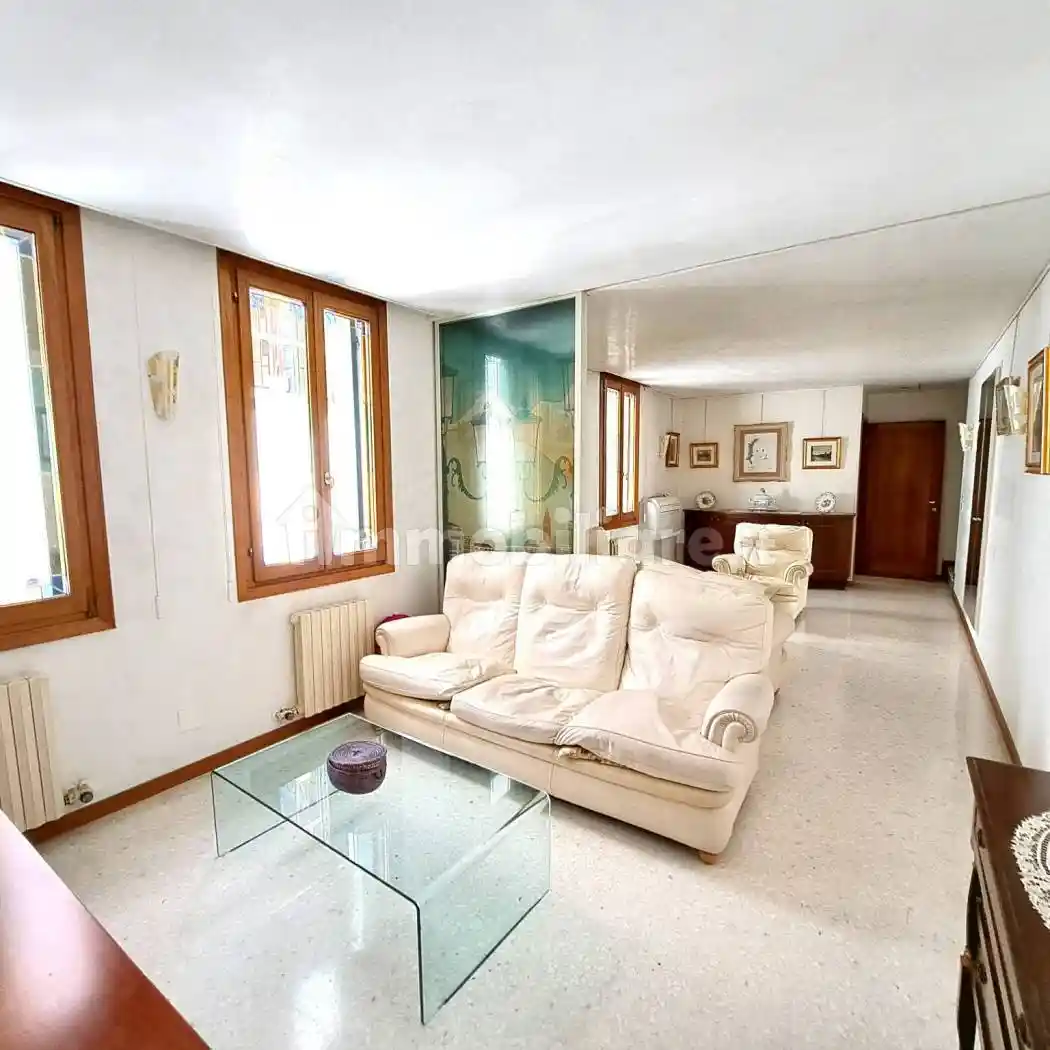 Appartamento in vendita a Venezia