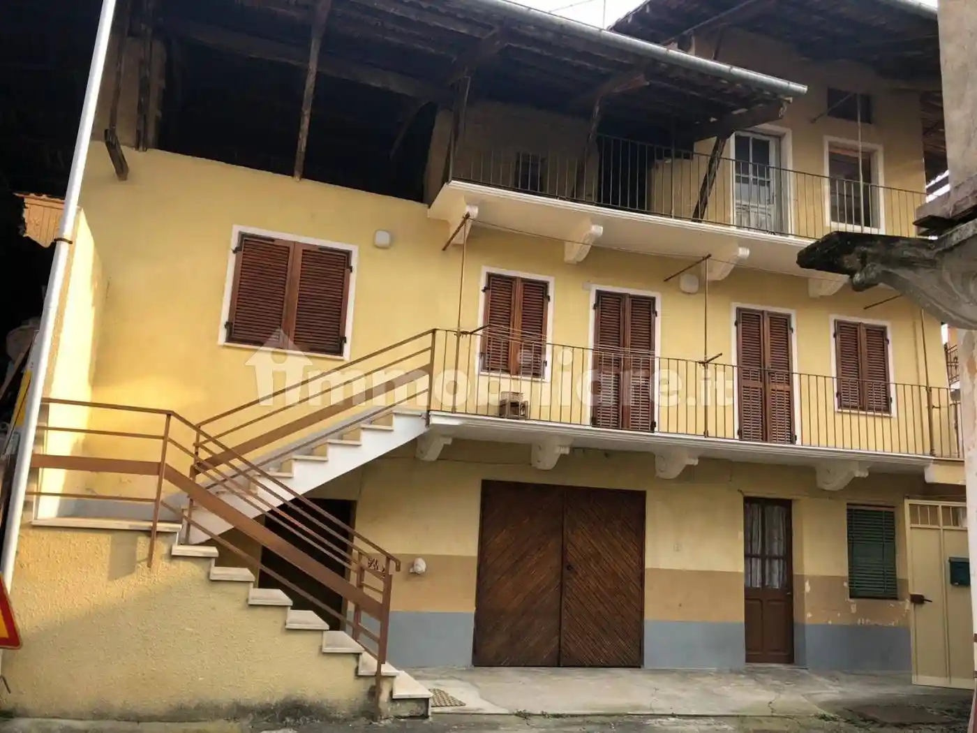 Casa indipendente in vendita a Fiorano Canavese